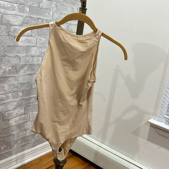 NWT Sz S, Skims High Neck Thong Bodysuit Color Sand - retail $60 - Picture 3 of 6
